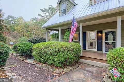 Exterior - 129 Bend N Hickory Rd, Toccoa, GA 30577 photo 9 of 36