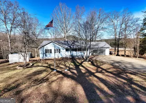86 Sharp Top Cir, Blairsville, GA 30512
