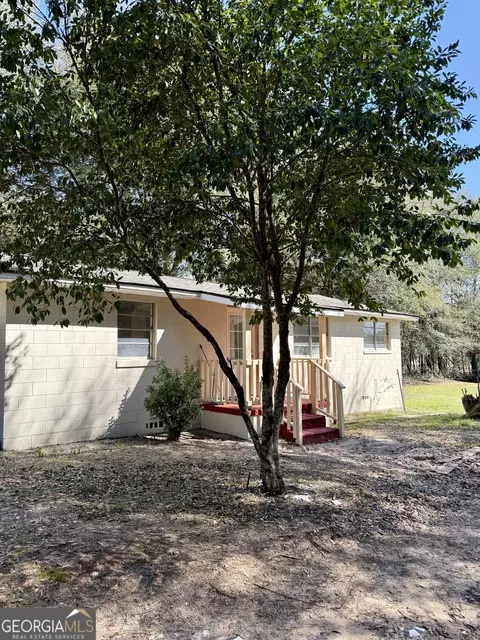 204 Roberson Ln, East Dublin, GA 31027