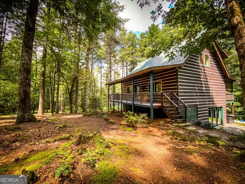 33 Cedar Valley Trl, Blue Ridge, GA 30513