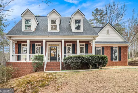 3740 Cannonwolde Dr, Snellville, GA 30039