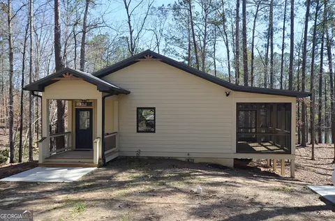 35 Christopher Ct, Newborn, GA 30056