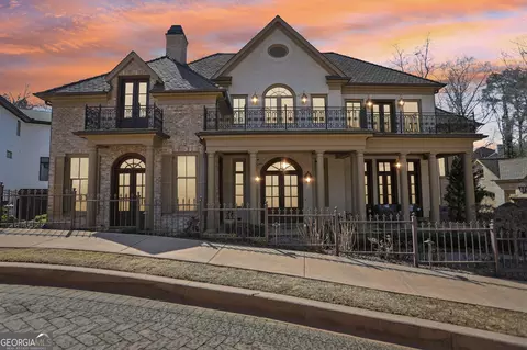 440 Belada Blvd, Sandy Springs, GA 30342