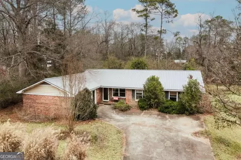 114 V F W Dr, Watkinsville, GA 30677