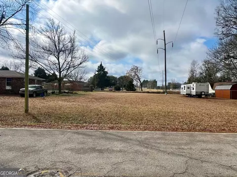 408 Moye Dr, Sandersville, GA 31082