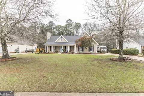 102 Churchill Pl, Warner Robins, GA 31088