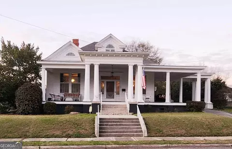 305 E Church St, Vienna, GA 31092