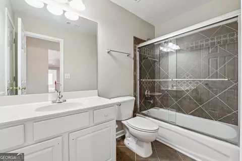 Bath - 225 Gladeside Path, Suwanee, GA 30024 photo 4 of 4