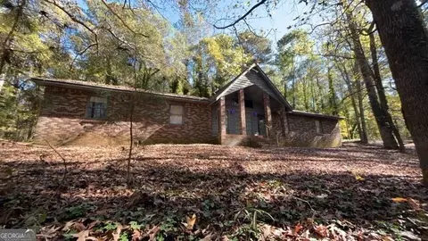 460 Rocky Creek Dr, Hampton, GA 30228