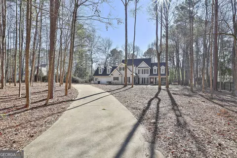 114 Oak Ridge Dr, Sharpsburg, GA 30277