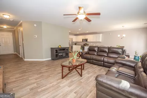 114 Meadowbrooke Dr, Milner, GA 30257 photo 5
