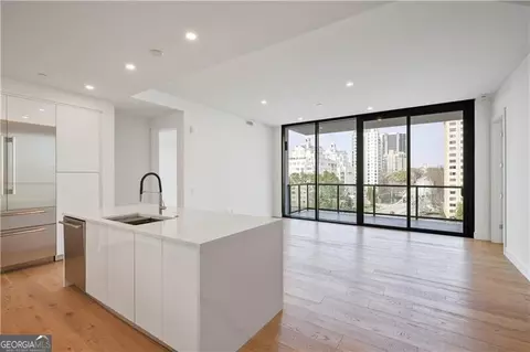 2425 Peachtree Rd NE #903, Atlanta, GA 30305