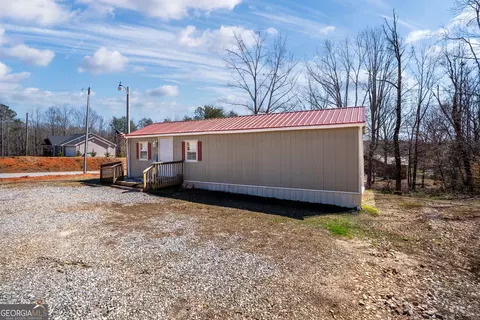 960 Walker Rd, Toccoa, GA 30577