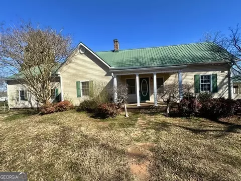 1825 Groaning Rock Rd, Commerce, GA 30529
