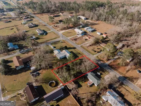 147 Beach Rd, Baxley, GA 31513 photo 5
