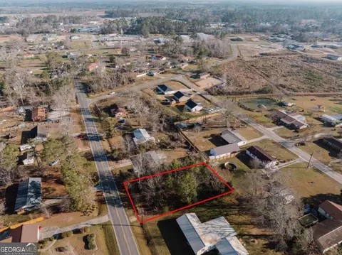 147 Beach Rd, Baxley, GA 31513 photo 2