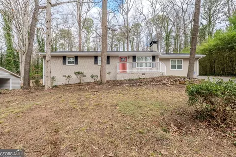 5130 Cornwallis Ct, Stone Mountain, GA 30088