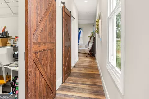 Entry Way - 1194 Aderhold Rogers Rd, Commerce, GA 30530 photo 7 of 7