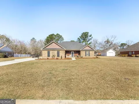 203 Hedge Row, Dublin, GA 31021 photo 4