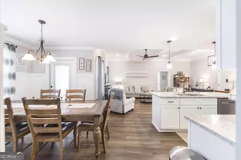 203 Hedge Row, Dublin, GA 31021 photo 12