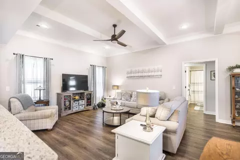 203 Hedge Row, Dublin, GA 31021 photo 6