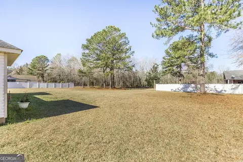 203 Hedge Row, Dublin, GA 31021 photo 35