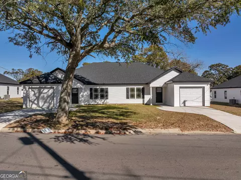 217 A217b Ogden St, Eastman, GA 31023