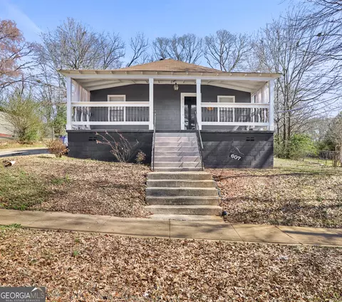 607 Murphy Ave, Lagrange, GA 30240