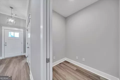 Entry Way - 215 Willowbrook Ln, Kathleen, GA 31047 photo 6 of 7