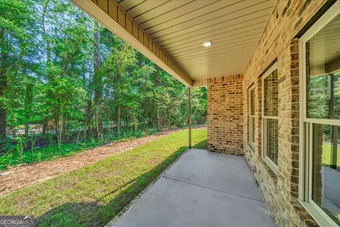 Exterior - 215 Willowbrook Ln, Kathleen, GA 31047 photo 4 of 6