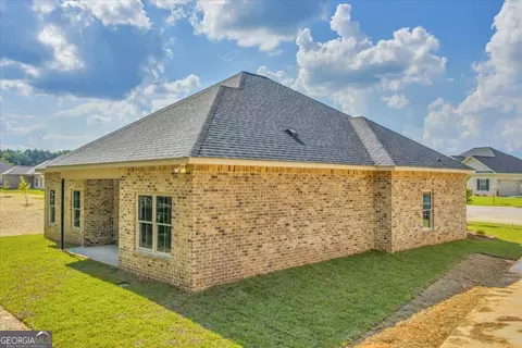 Exterior - 215 Willowbrook Ln, Kathleen, GA 31047 photo 5 of 6