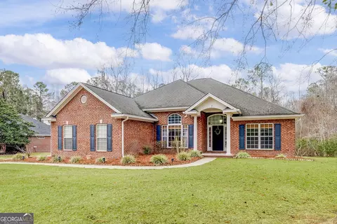 533 Laurenburg Dr, Richmond Hill, GA 31324