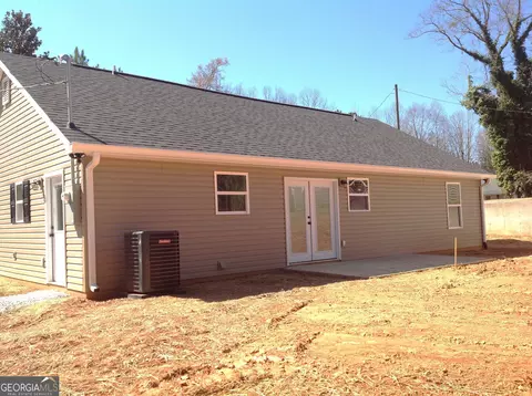 58 Taylor St, Fruithurst, AL 36262 photo 7