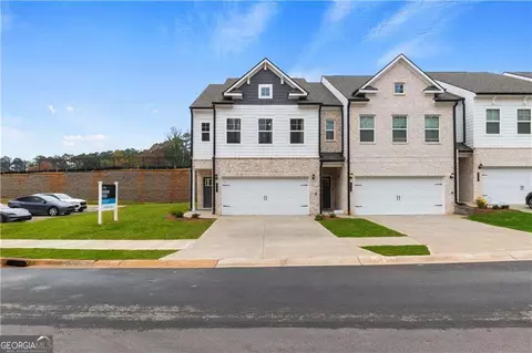 879 Eagle Ave, Riverdale, GA 30296