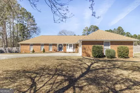 105 Huntington Pl, Bonaire, GA 31005