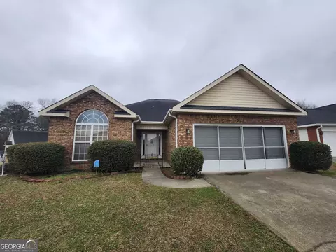 501 Clover Trl, Bonaire, GA 31005