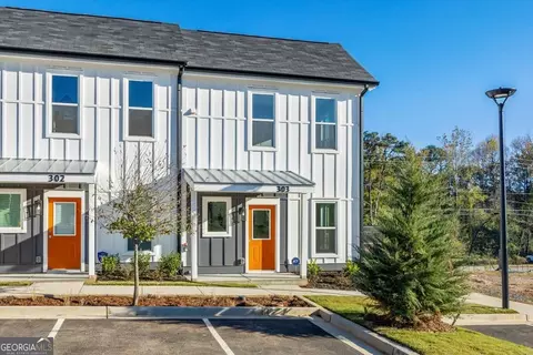 697 Fayetteville Rd SE # 303, Atlanta, GA 30316