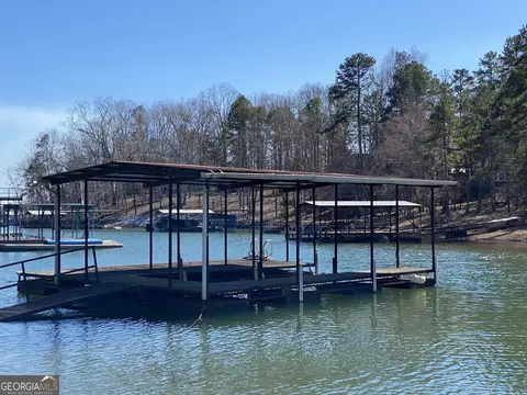 75 Majestic Shores Dr, Hartwell, GA 30643