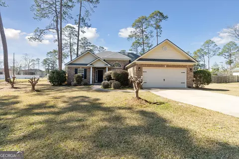 334 Lanier St, Pembroke, GA 31321
