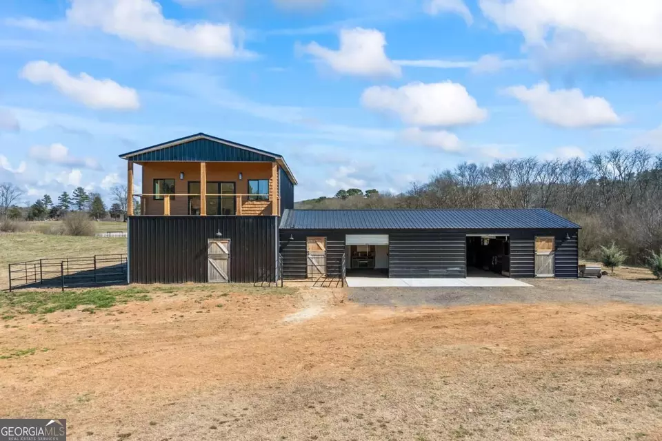 Exterior - 356 W Oak Grove Rd NW, Adairsville, GA 30103 photo 6 of 10