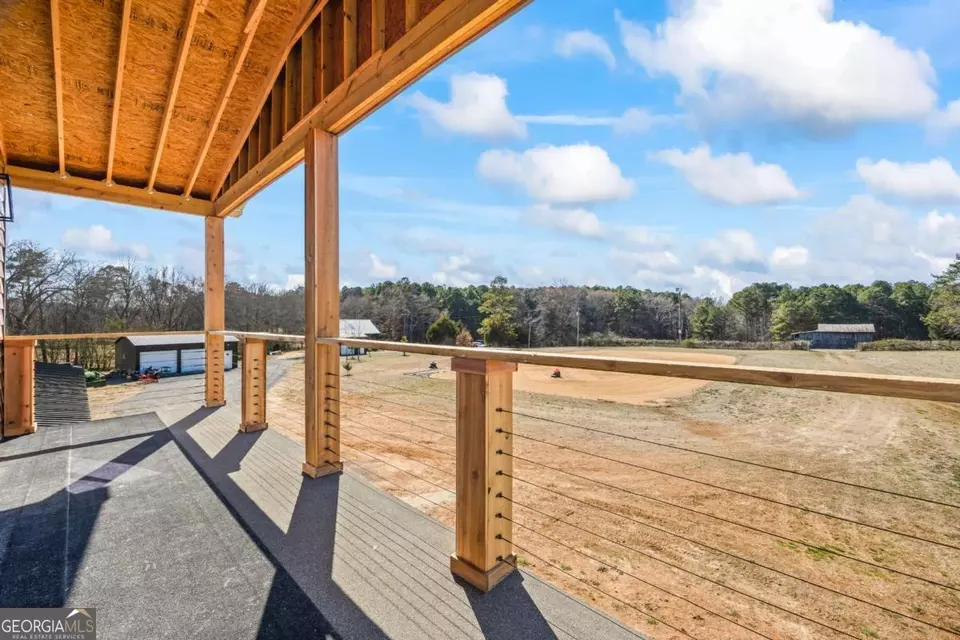 Exterior - 356 W Oak Grove Rd NW, Adairsville, GA 30103 photo 7 of 10