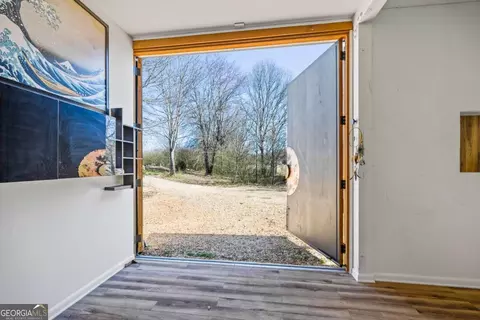 Entry Way - 356 W Oak Grove Rd NW, Adairsville, GA 30103 photo 1 of 5