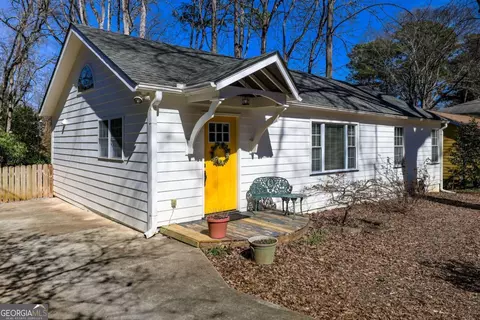 2274 Brengare Dr, Decatur, GA 30033