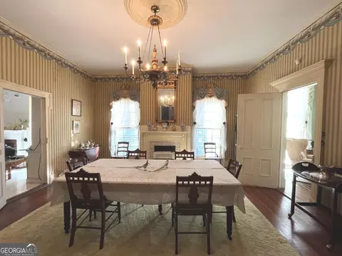 Dining - 206 Broad St, Lagrange, GA 30240 photo 1 of 3