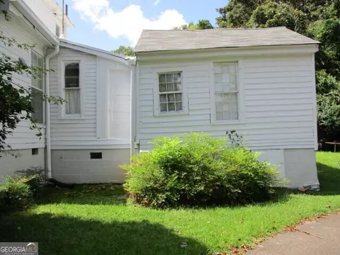 Exterior - 206 Broad St, Lagrange, GA 30240 photo 5 of 10