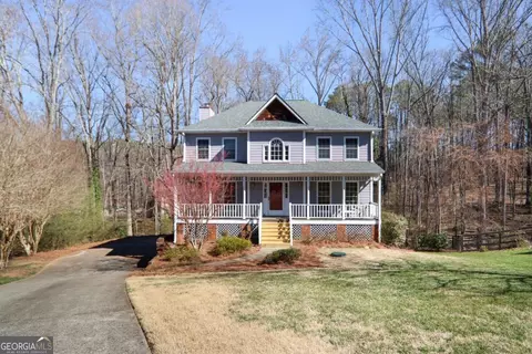 1526 Fernbrook Ct SW, Lilburn, GA 30047