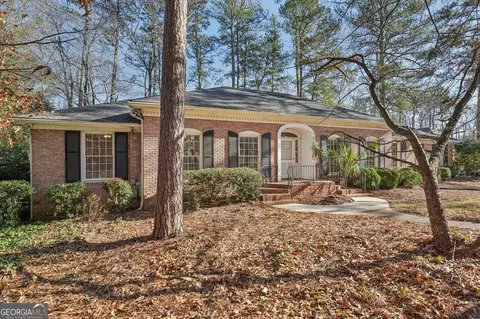 545 Spalding Dr, Atlanta, GA 30328