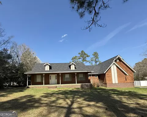 121 Lonesome Pine Trl, Moultrie, GA 31788