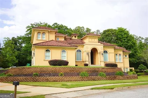 956 Shadowford Fls, Lithonia, GA 30058