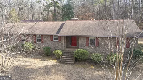 445 Hill St, Manchester, GA 31816